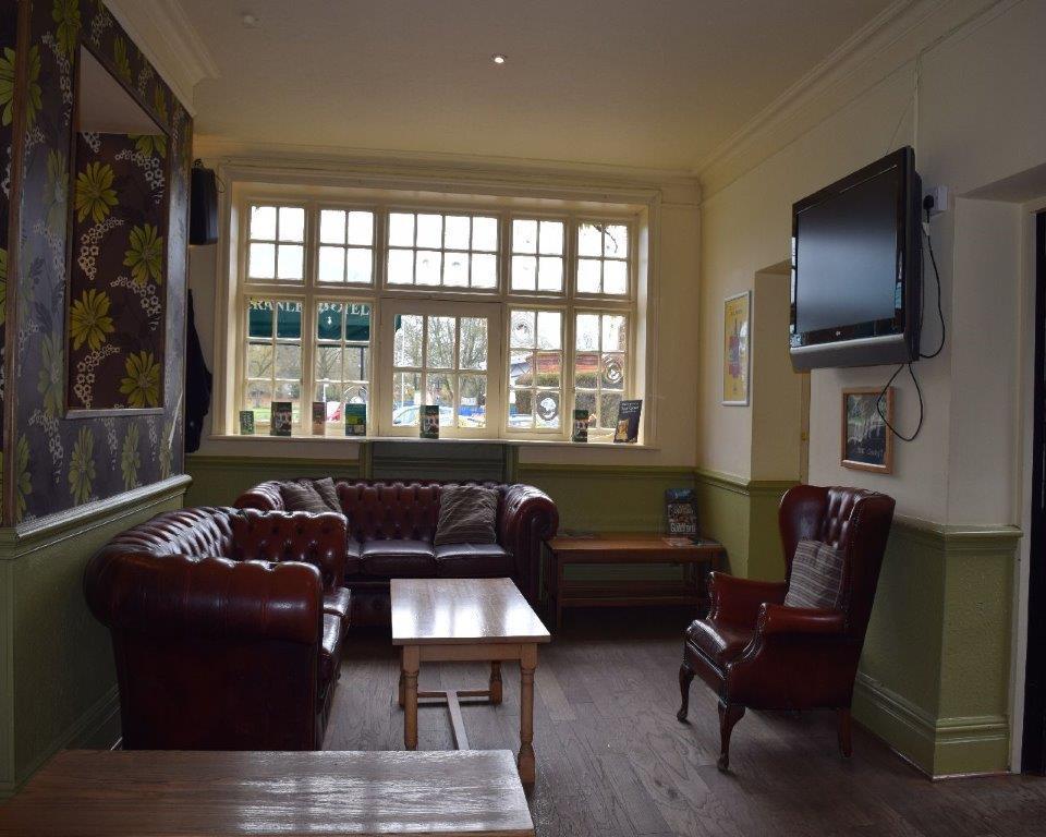 The Cranley Hotel Cranleigh Dış mekan fotoğraf