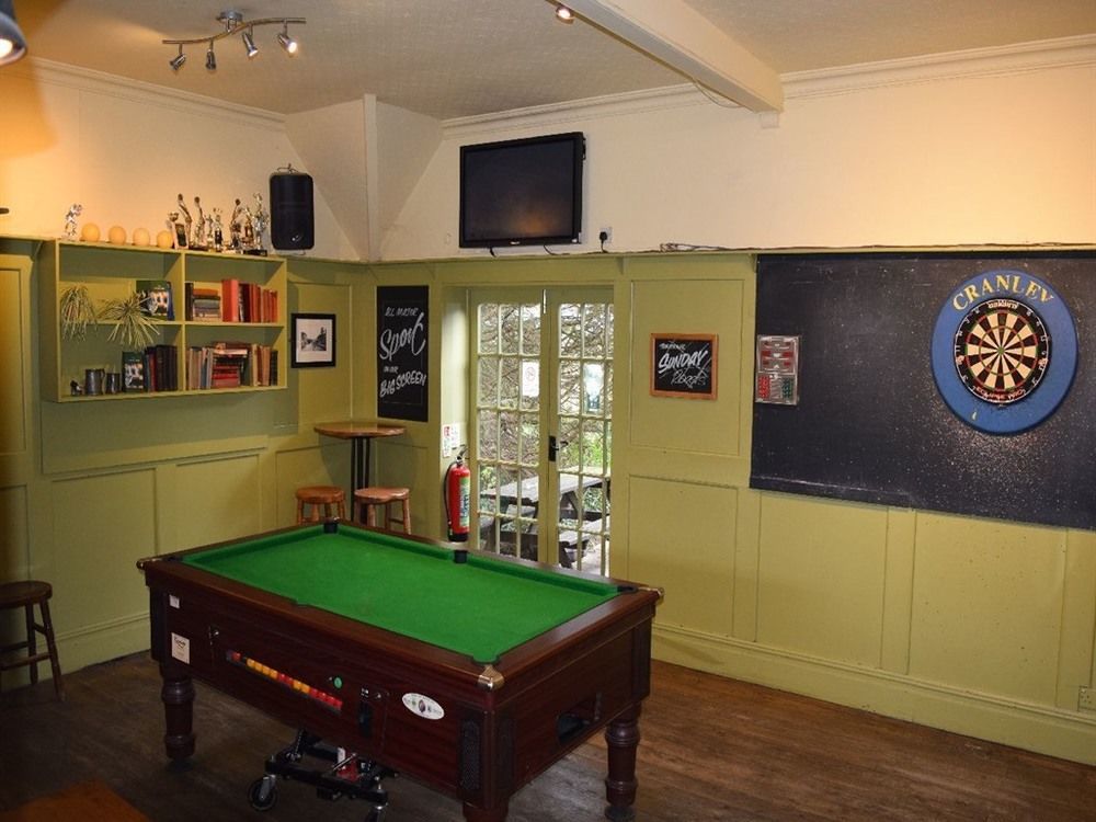 The Cranley Hotel Cranleigh Dış mekan fotoğraf